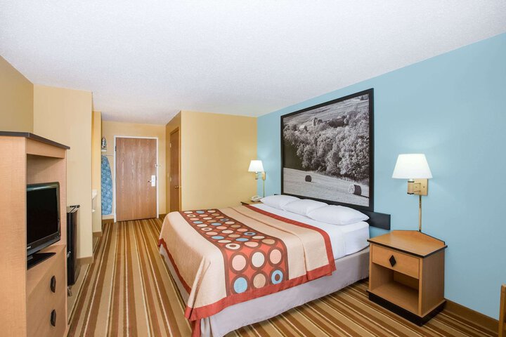 Room 14 of 17