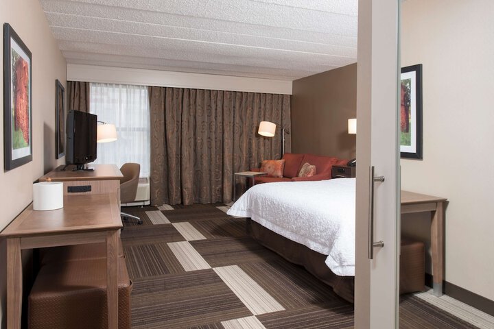 Room 12 of 40