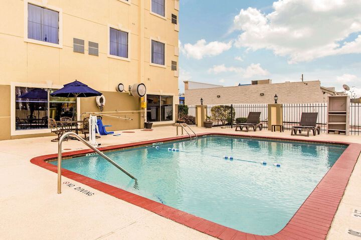 Pool 3 of 30