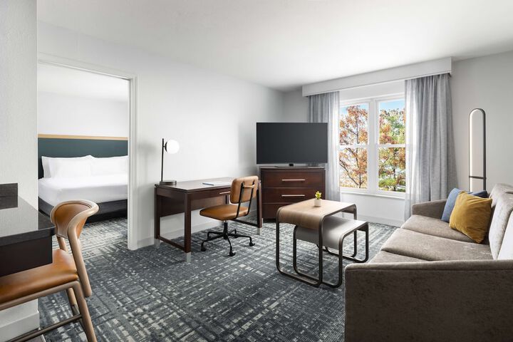 Homewood Suites by Hilton Manchester / Airport