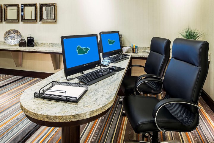 Business Center 35 of 35