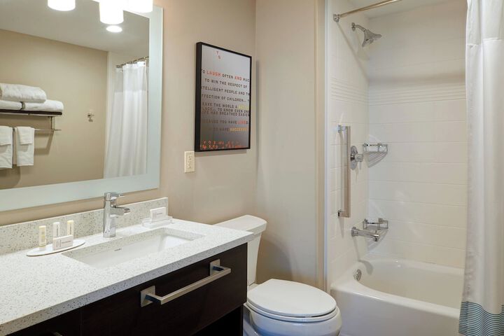 Room 21 of 27