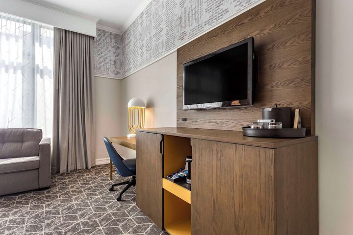 Room 34 of 46