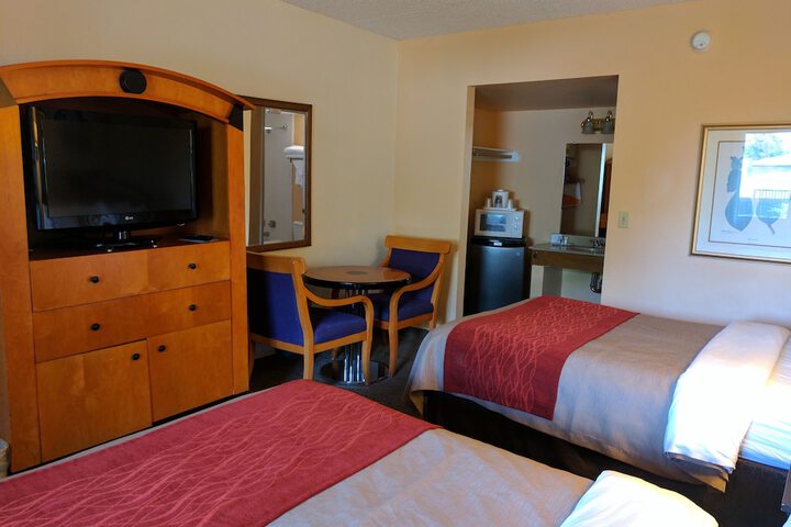 Room 22 of 37
