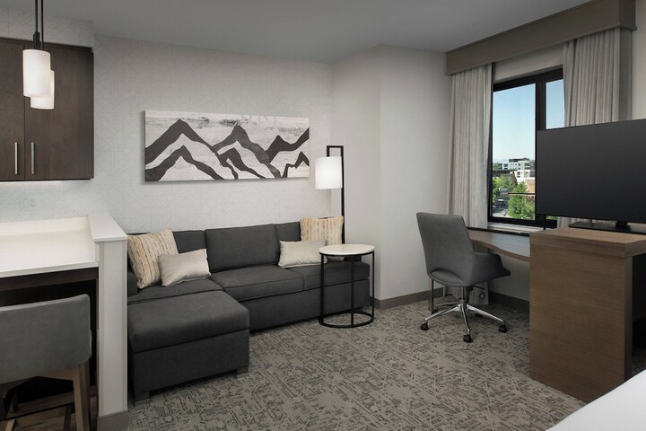 Room 37 of 71