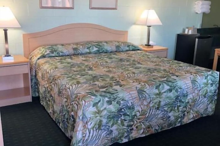 Room 16 of 21
