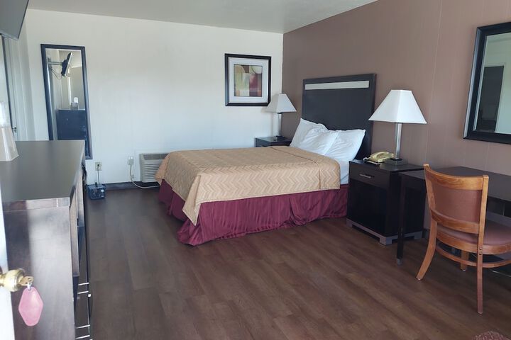 Room 15 of 29