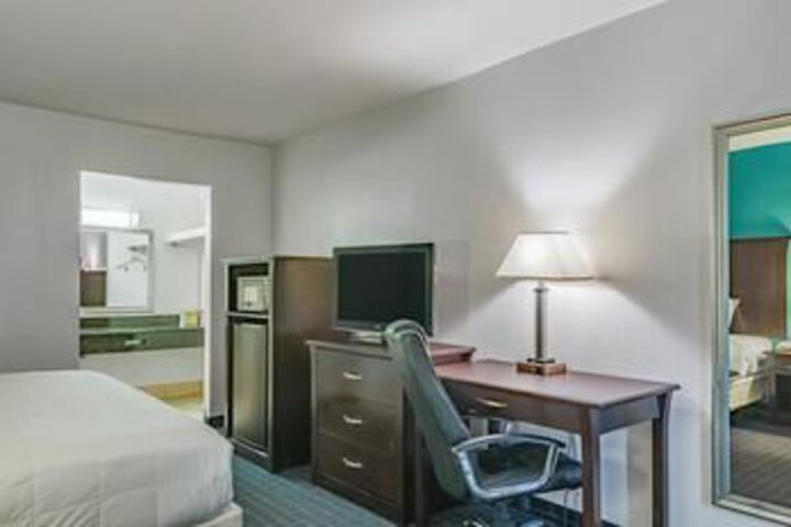 Executive Thibodaux New Orleans Hotel