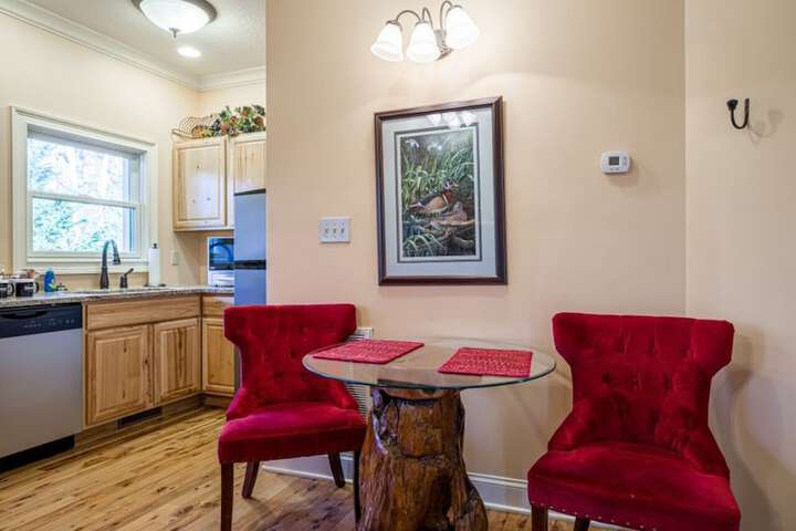 Whitestone Inn