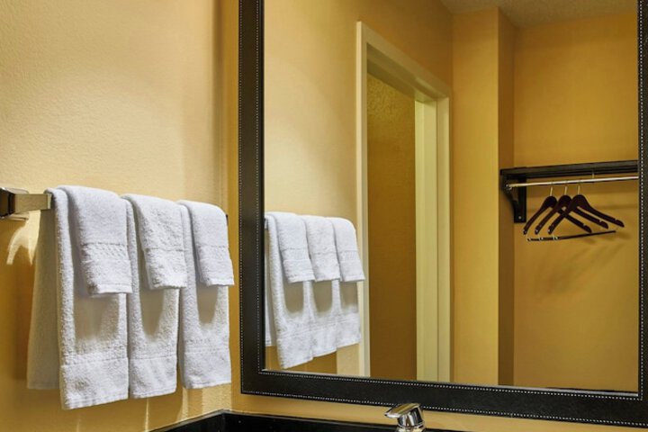 Room 8 of 26
