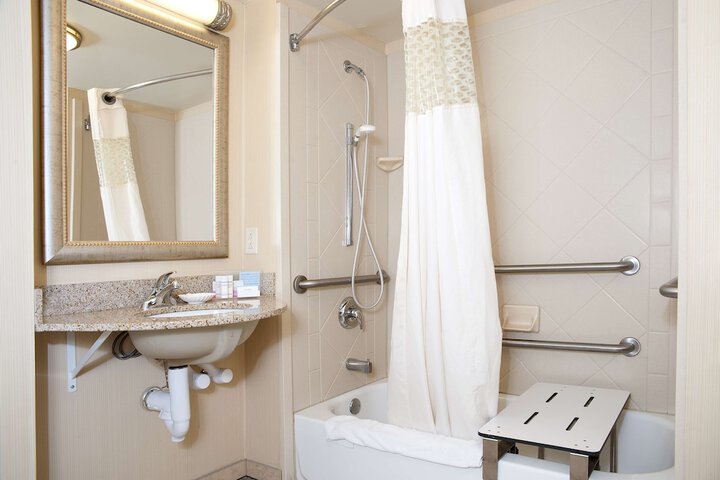 Room 5 of 20