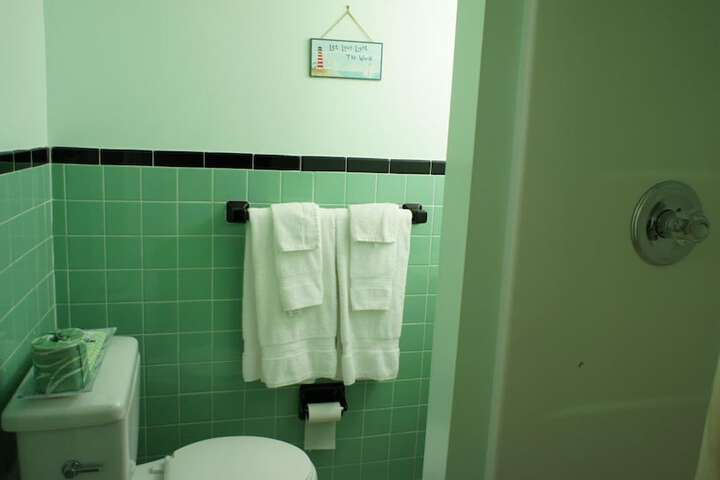 Room 7 of 34
