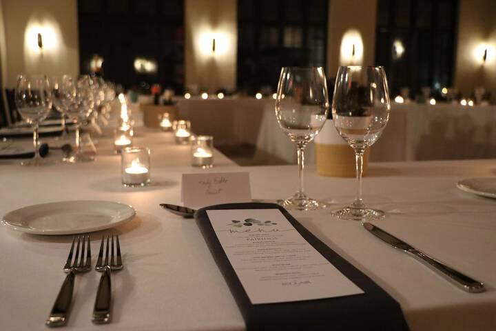 Dining 55 of 68