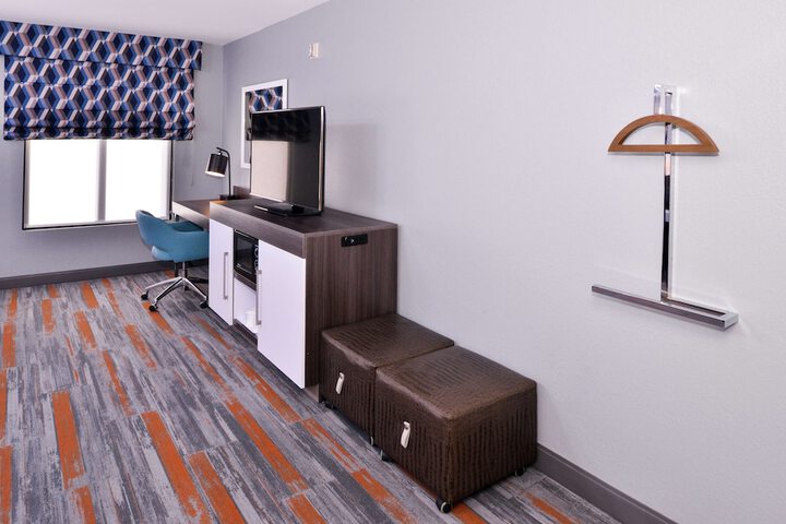 Room 38 of 62