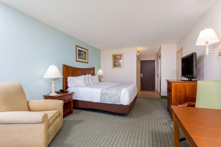 Room 20 of 32