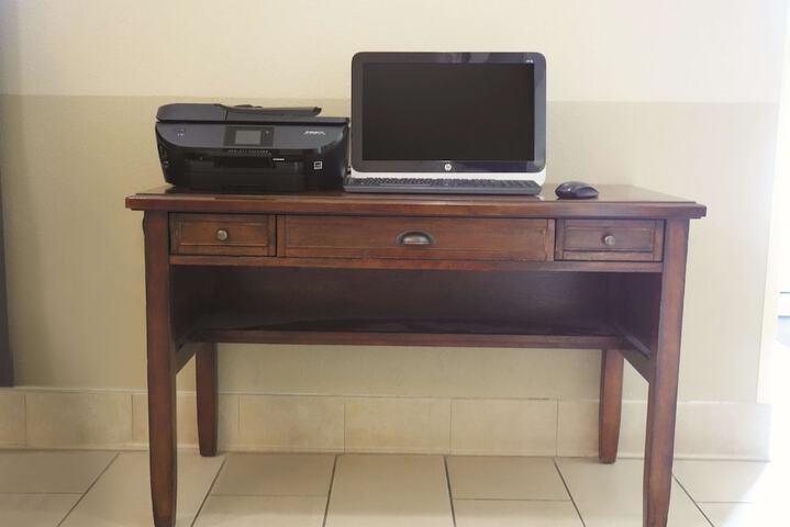 Business Center 47 of 47