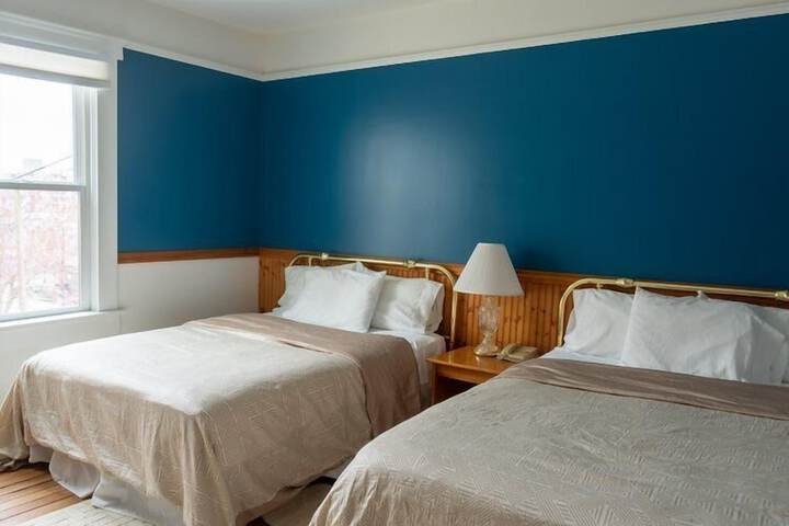Room 6 of 7