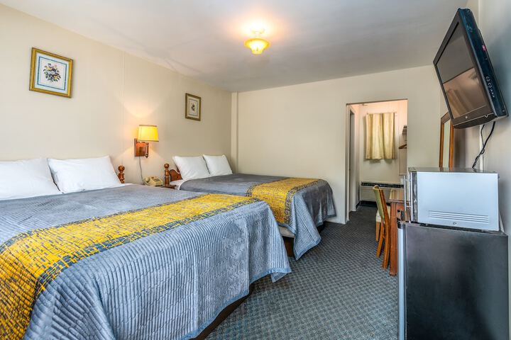 Parkway Inn