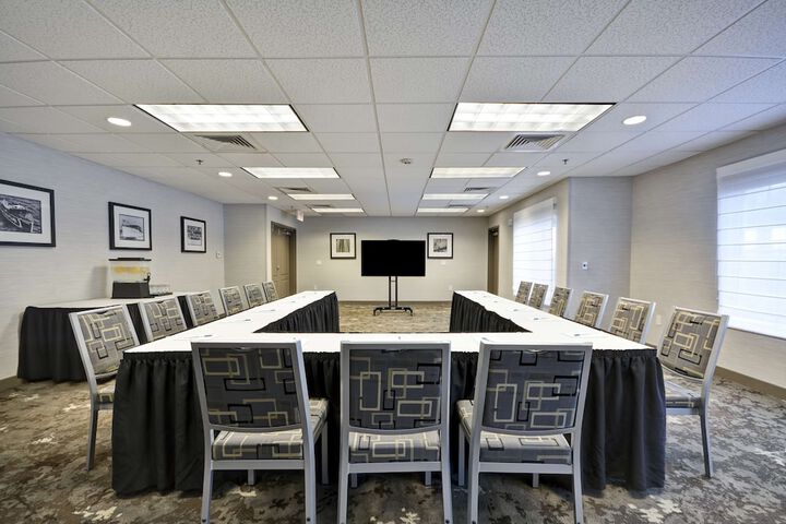 Homewood Suites by Hilton Oakland-Waterfront