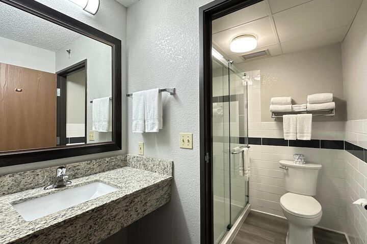 AmericInn by Wyndham Menominee