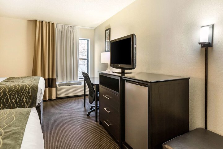 Room 26 of 34