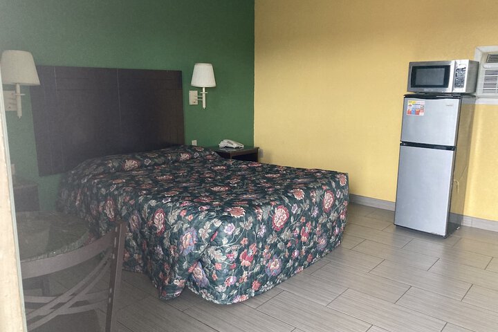 Room 17 of 20
