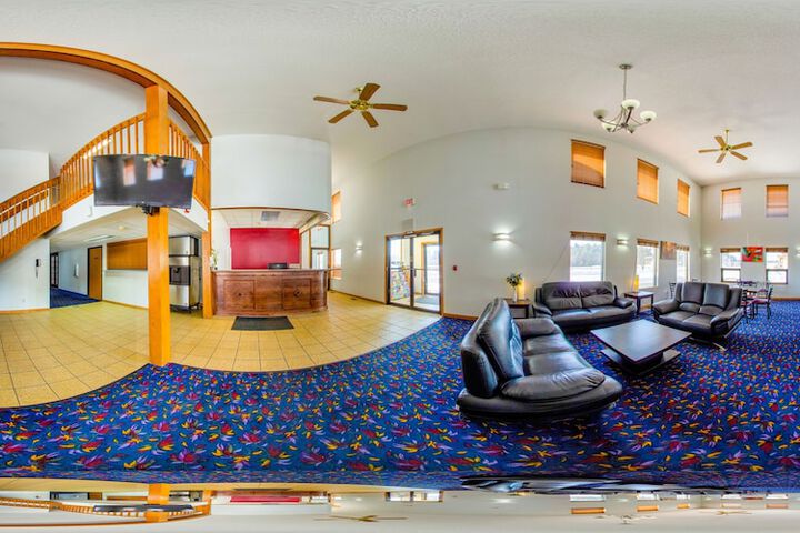 Hotel Interior 12 of 38