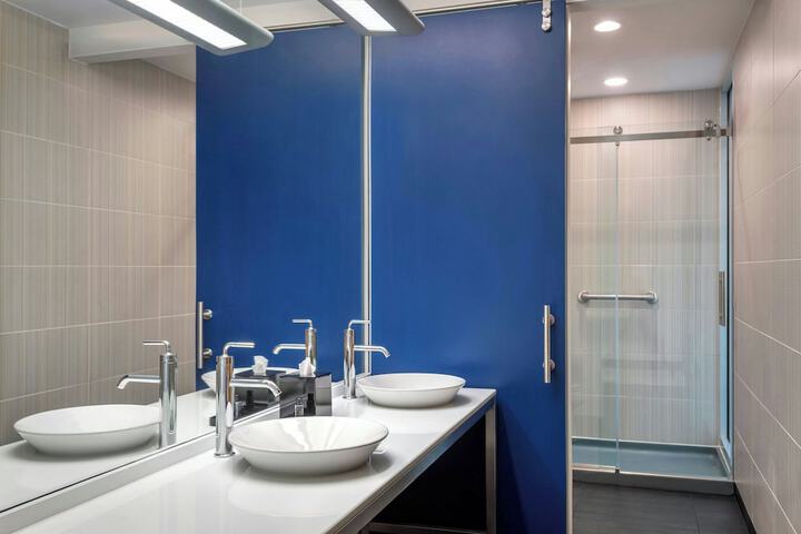 Aloft by Marriott Mount Laurel