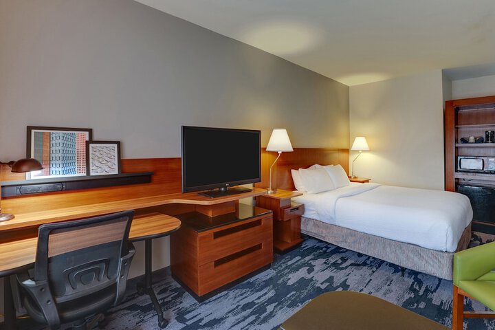 Room 35 of 52