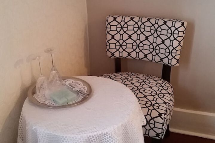 Room 12 of 32