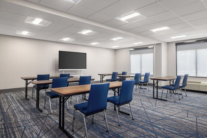Holiday Inn Express Fayetteville – Fort Bragg by IHG