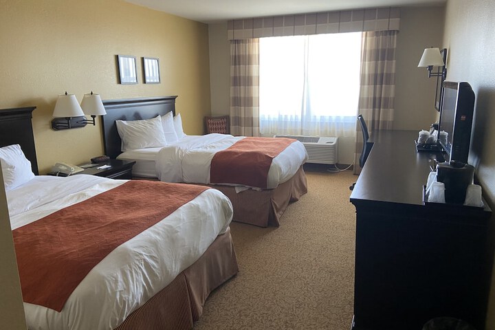 Room 17 of 24