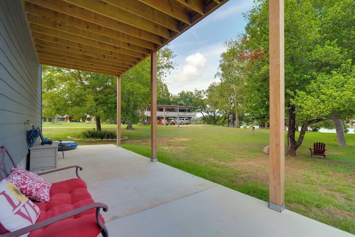 Cozy Casita & Cabana on Lake Marble Falls!