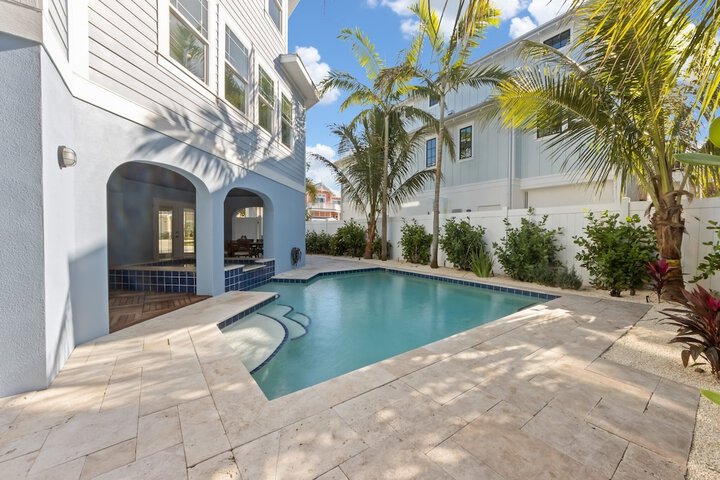Pool 7 of 32