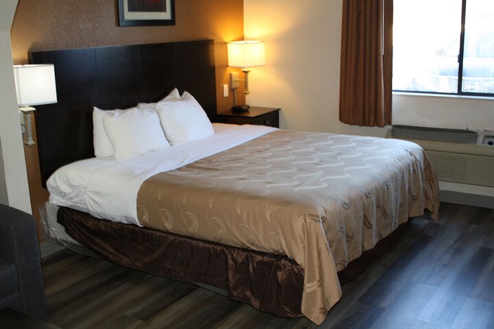 Room 53 of 129