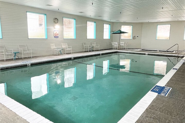 Pool 6 of 47