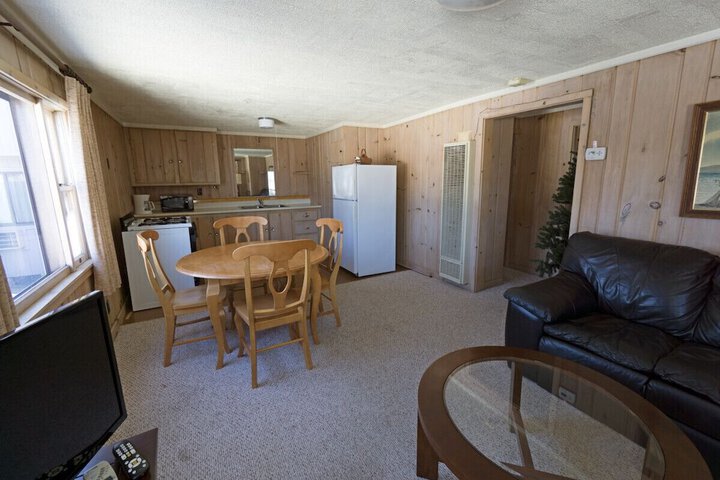 Room 5 of 25