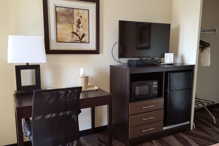 Room 48 of 66