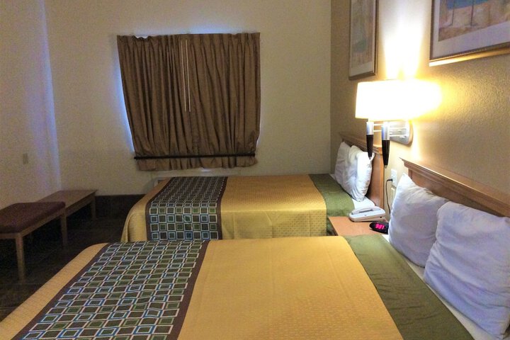 Room 46 of 72