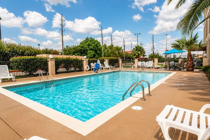 Spark by Hilton Stafford Sugar Land