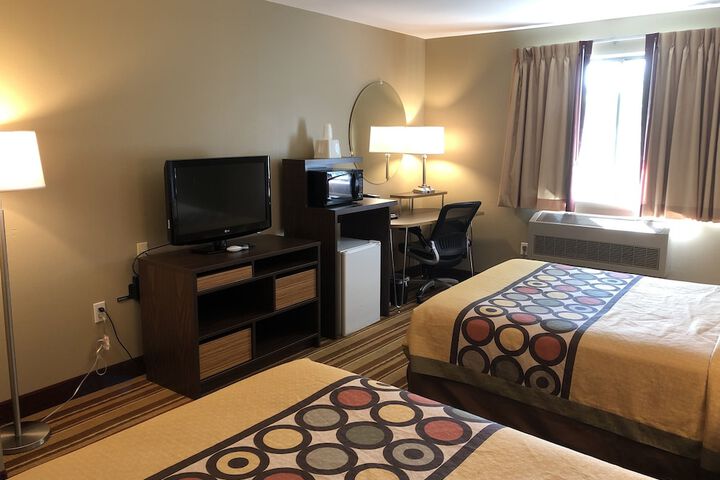 Super 8 by Wyndham S Jordan / Sandy/Slc Area