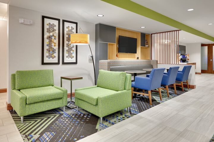 Holiday Inn Express Mitchell by IHG