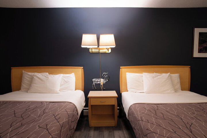 EasyStay Inn & Suites Fernie
