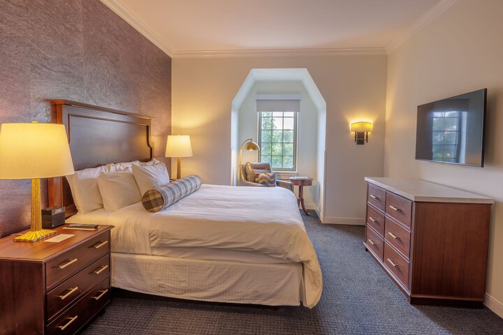 Room 11 of 29