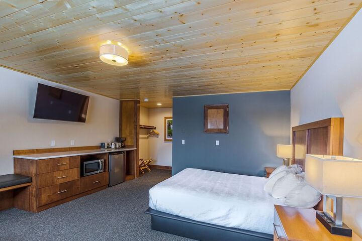 Room 28 of 51