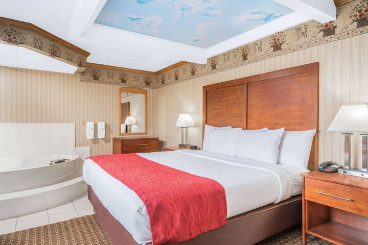 Room 11 of 22