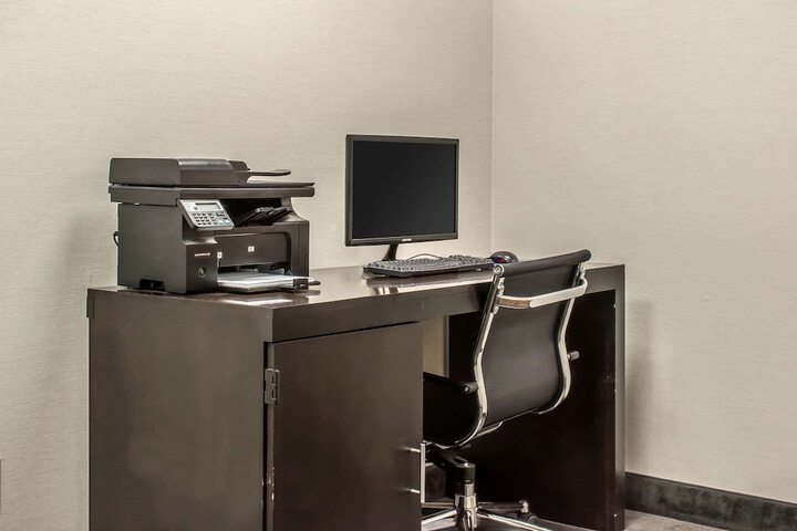 Sleep Inn & Suites of Lancaster County
