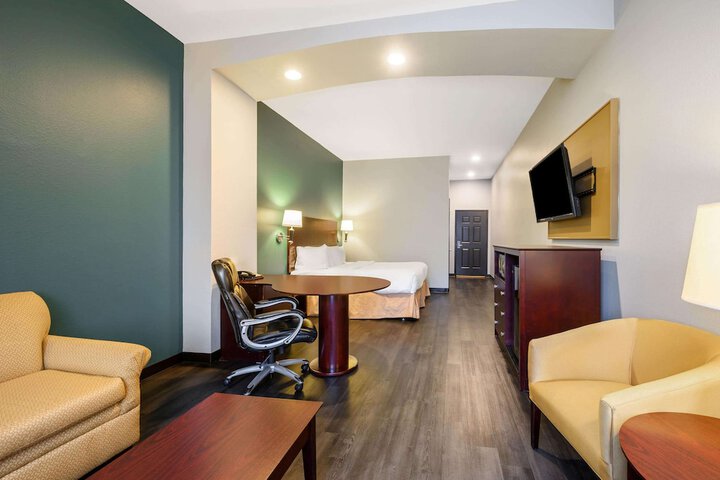 Room 7 of 29