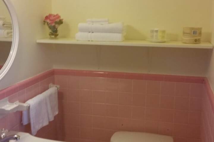 Room 4 of 19