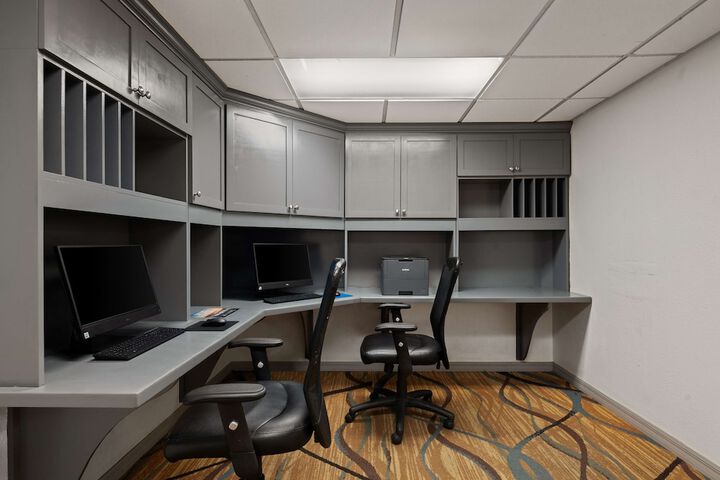 Business Center 50 of 50